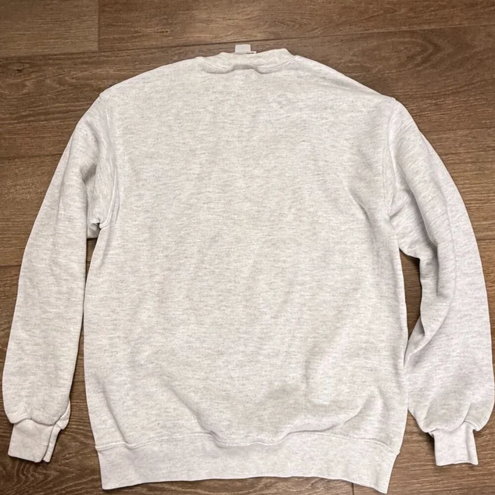 Vintage Walt Disney World Rainbow Embroidered Crewneck Sweatshirt Size Small - Picture 9 of 9